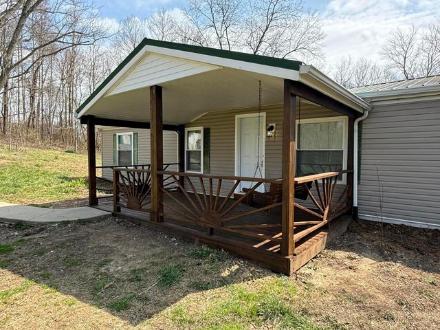 3190 Chicken Coop Hill Road SE, Lancaster, OH 43130