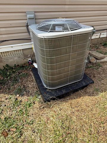 3190 Chicken Coop Hill Road SE, Lancaster, OH 43130