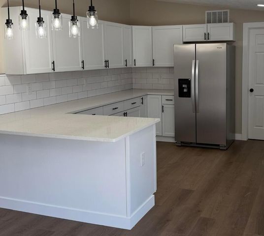 3190 Chicken Coop Hill Road SE, Lancaster, OH 43130