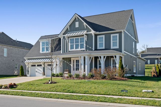 7629 Delancey Dr, College Grove, TN 37046