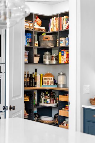 7629 Delancey Dr, College Grove, TN 37046