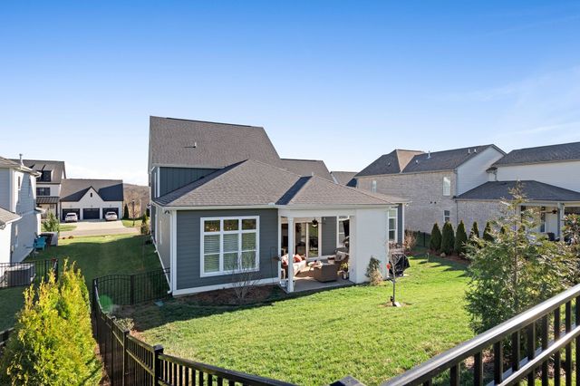 7629 Delancey Dr, College Grove, TN 37046