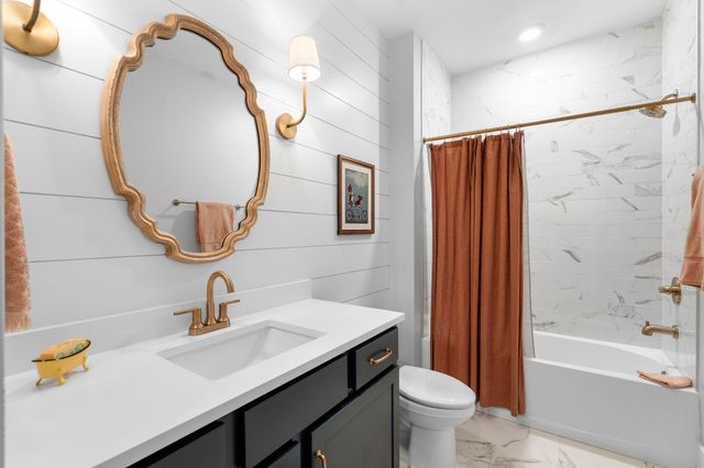 7629 Delancey Dr, College Grove, TN 37046