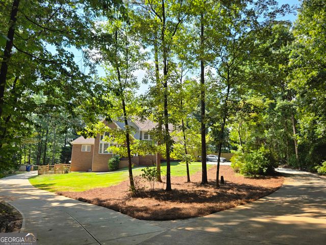 2453 Lost Valley Trail SE, Conyers, GA 30094