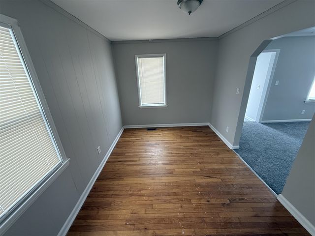 24360 Flower Avenue, Eastpointe, MI 48021