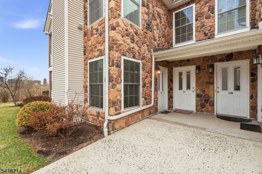 116 Chariot Ct 116, Piscataway Twp., NJ 08854