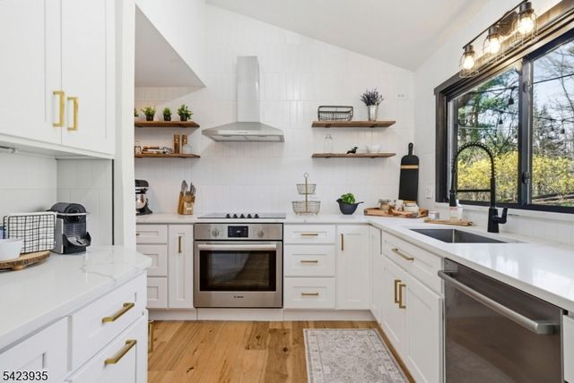 211 Mountain View Rd, Hillsborough Twp., NJ 08844