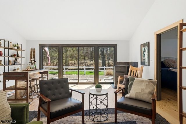 211 Mountain View Rd, Hillsborough Twp., NJ 08844