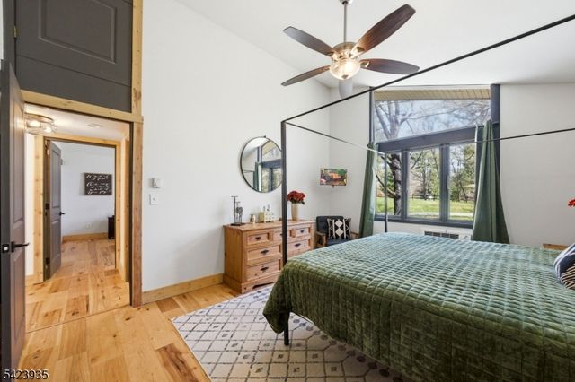 211 Mountain View Rd, Hillsborough Twp., NJ 08844