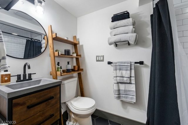 211 Mountain View Rd, Hillsborough Twp., NJ 08844