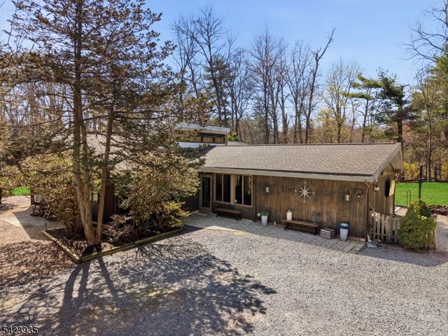 211 Mountain View Rd, Hillsborough Twp., NJ 08844
