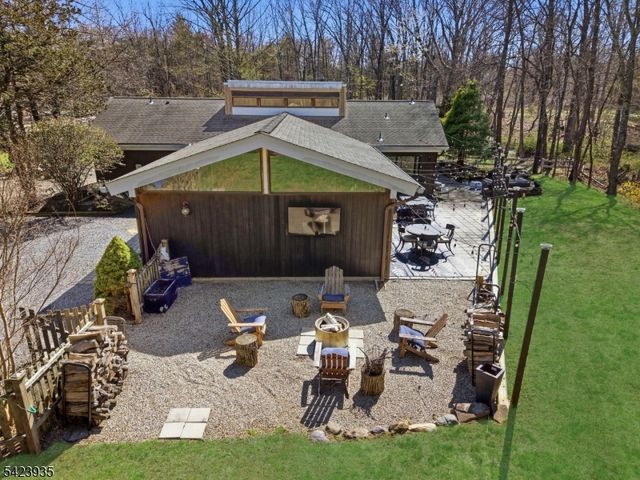 211 Mountain View Rd, Hillsborough Twp., NJ 08844