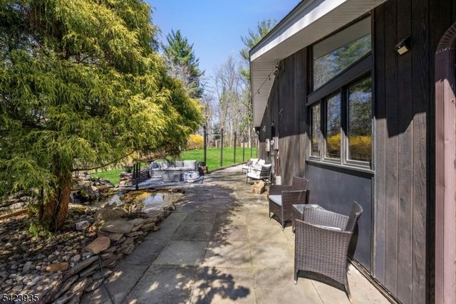 211 Mountain View Rd, Hillsborough Twp., NJ 08844