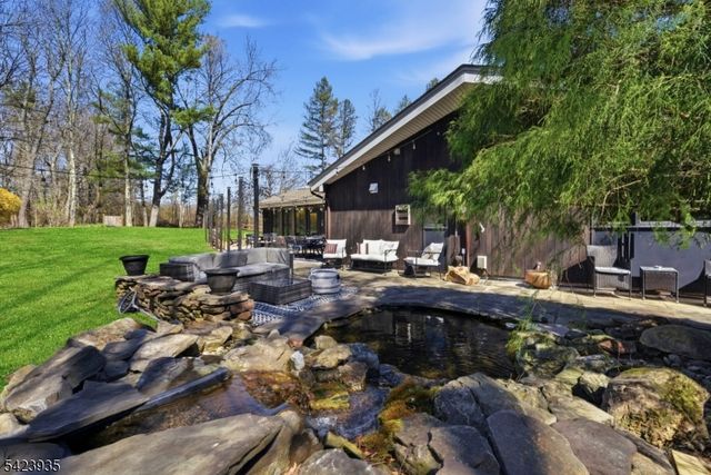 211 Mountain View Rd, Hillsborough Twp., NJ 08844