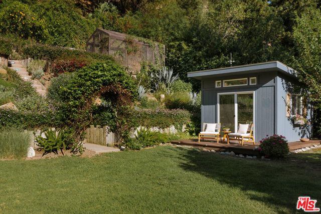 2618 Mandeville Canyon Road, Los Angeles, CA 90049