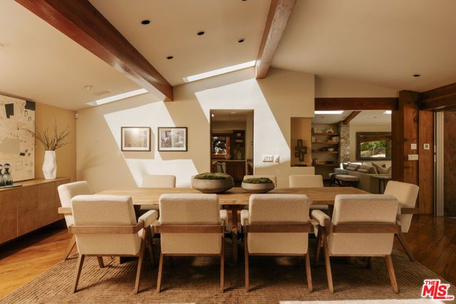 2618 Mandeville Canyon Road, Los Angeles, CA 90049