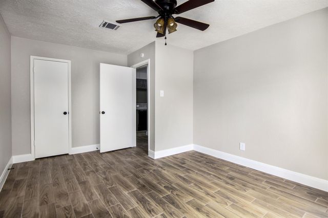 7426 Aljean Lane, Pasadena, TX 77536