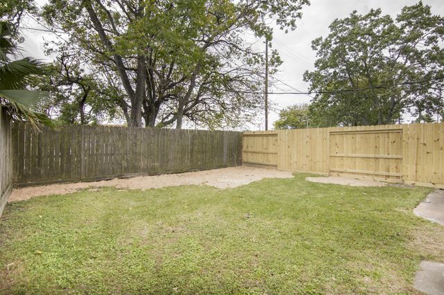 7426 Aljean Lane, Pasadena, TX 77536