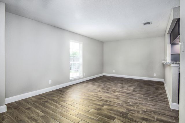 7426 Aljean Lane, Pasadena, TX 77536