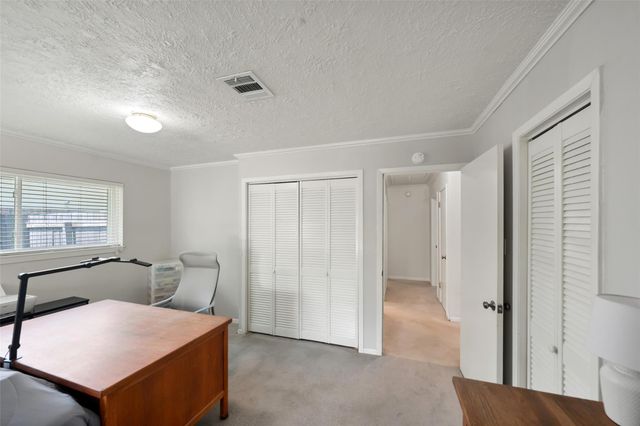 2111 Willow Boulevard, Pearland, TX 77581