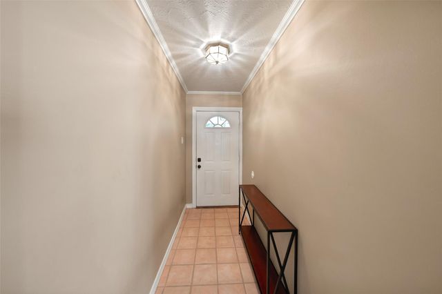 2111 Willow Boulevard, Pearland, TX 77581