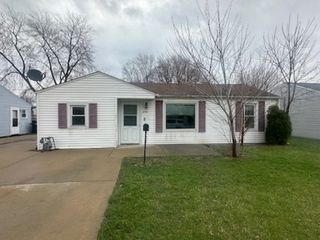 376 Belle Aire Avenue, Bourbonnais, IL 60914