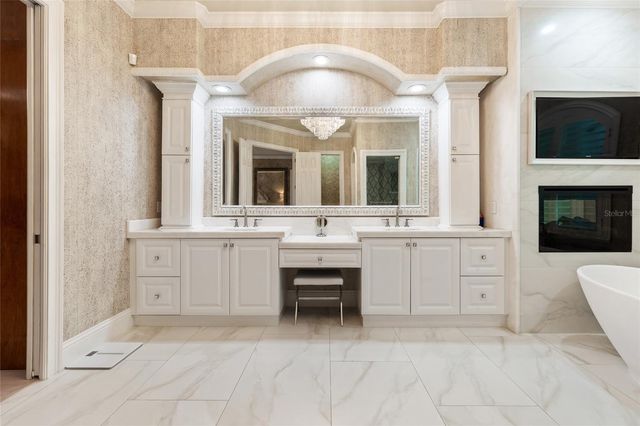 9212 ISLAND LAKE COURT, Orlando, FL 32836