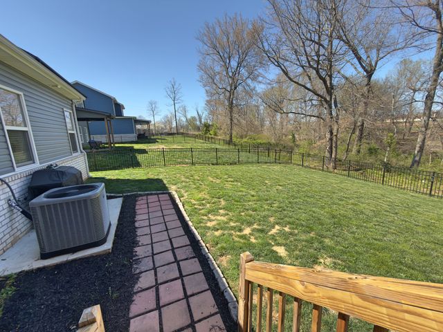 1461 Citadel Dr, Clarksville, TN 37042