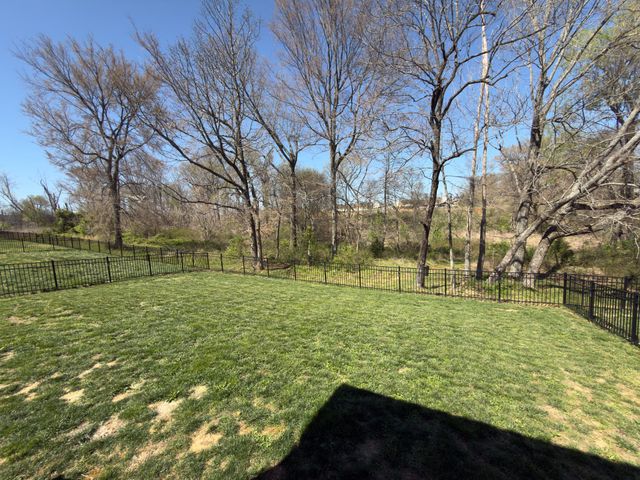 1461 Citadel Dr, Clarksville, TN 37042