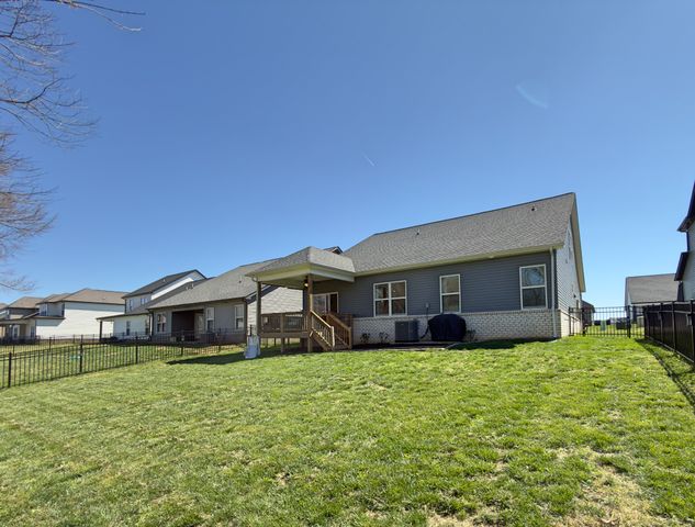 1461 Citadel Dr, Clarksville, TN 37042