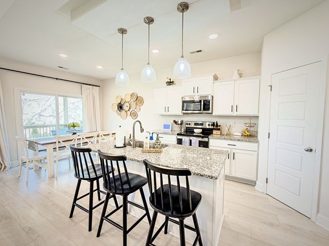 1461 Citadel Dr, Clarksville, TN 37042