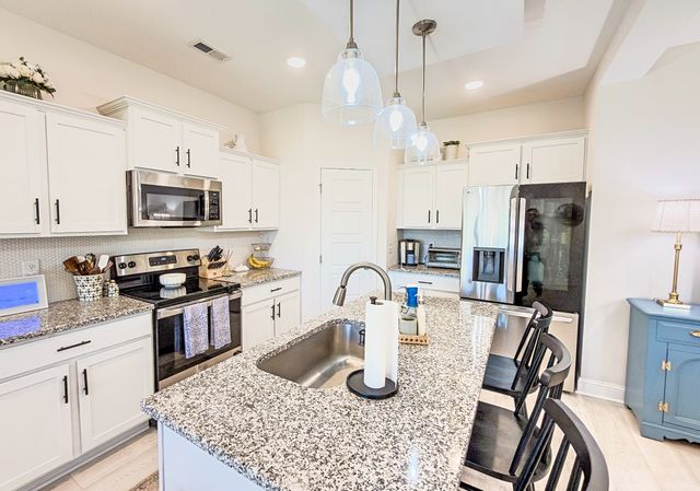 1461 Citadel Dr, Clarksville, TN 37042