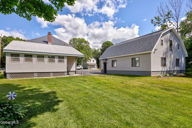 12 White Street, Corinth, NY 12822
