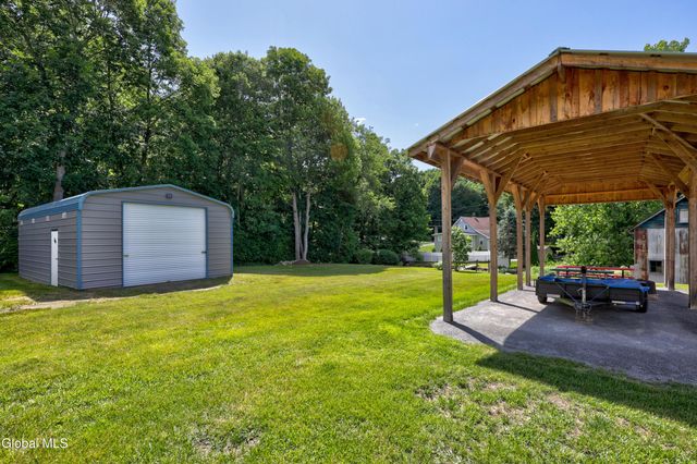 12 White Street, Corinth, NY 12822