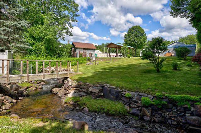 12 White Street, Corinth, NY 12822