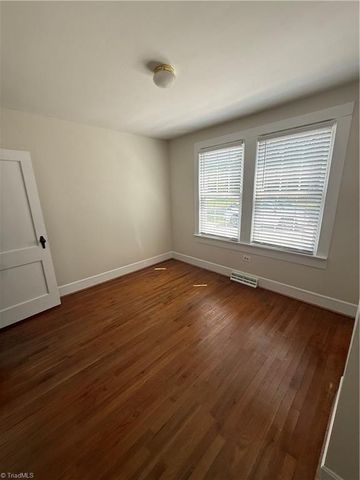 1362 Us 158 US Highway 158, Reidsville, NC 27320