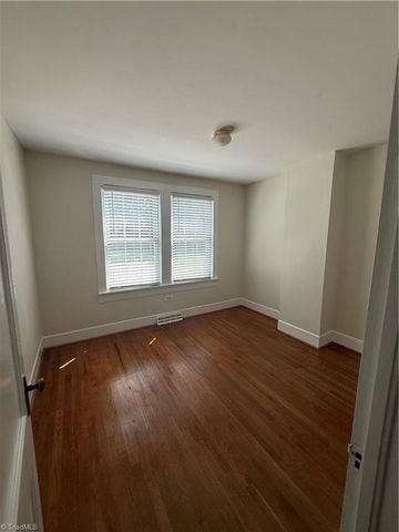 1362 Us 158 US Highway 158, Reidsville, NC 27320