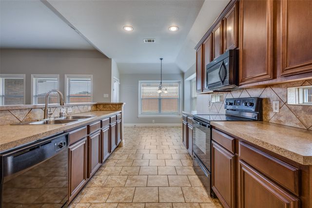 145 Mill Street, Anna, TX 75409