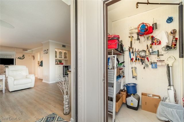 3490 N Key DR 218, North Fort Myers, FL 33903