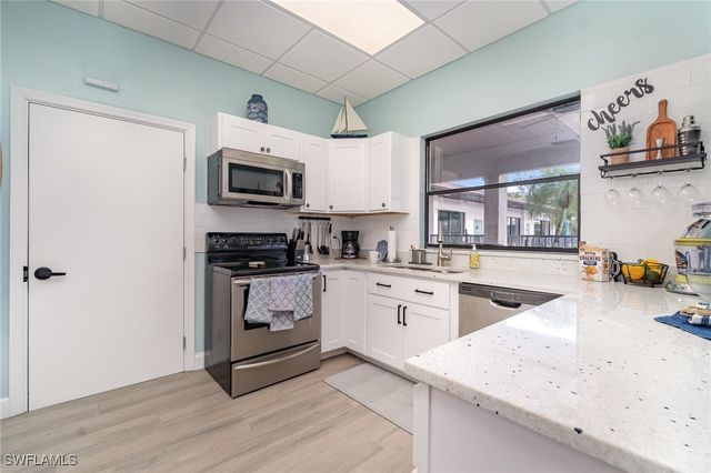 3490 N Key DR 218, North Fort Myers, FL 33903