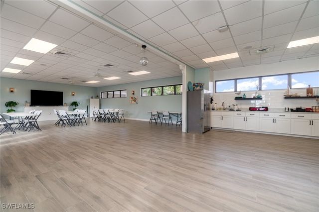 3490 N Key DR 218, North Fort Myers, FL 33903