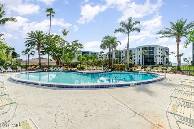 3490 N Key DR 218, North Fort Myers, FL 33903