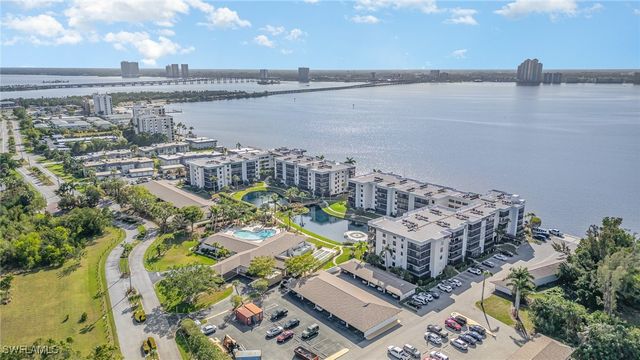 3490 N Key DR 218, North Fort Myers, FL 33903