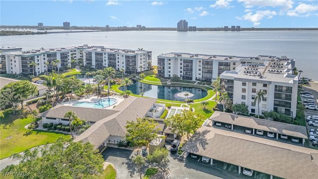 3490 N Key DR 218, North Fort Myers, FL 33903