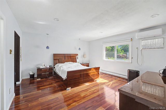 173 N Marginal Road, Jericho, NY 11753