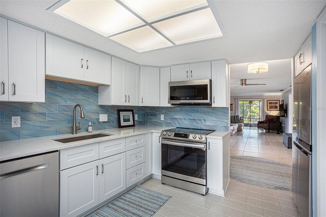 600 SUMMERHILL COURT A, Safety Harbor, FL 34695