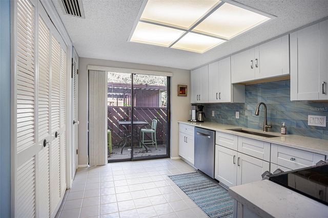 600 SUMMERHILL COURT A, Safety Harbor, FL 34695