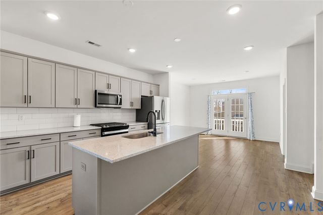 13756 Village View Dr, Midlothian, VA 23114