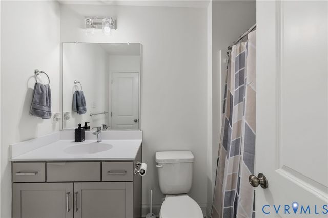 13756 Village View Dr, Midlothian, VA 23114