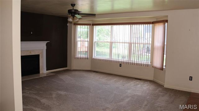 6912 Arbor Cove Drive, Fairview Heights, IL 62208